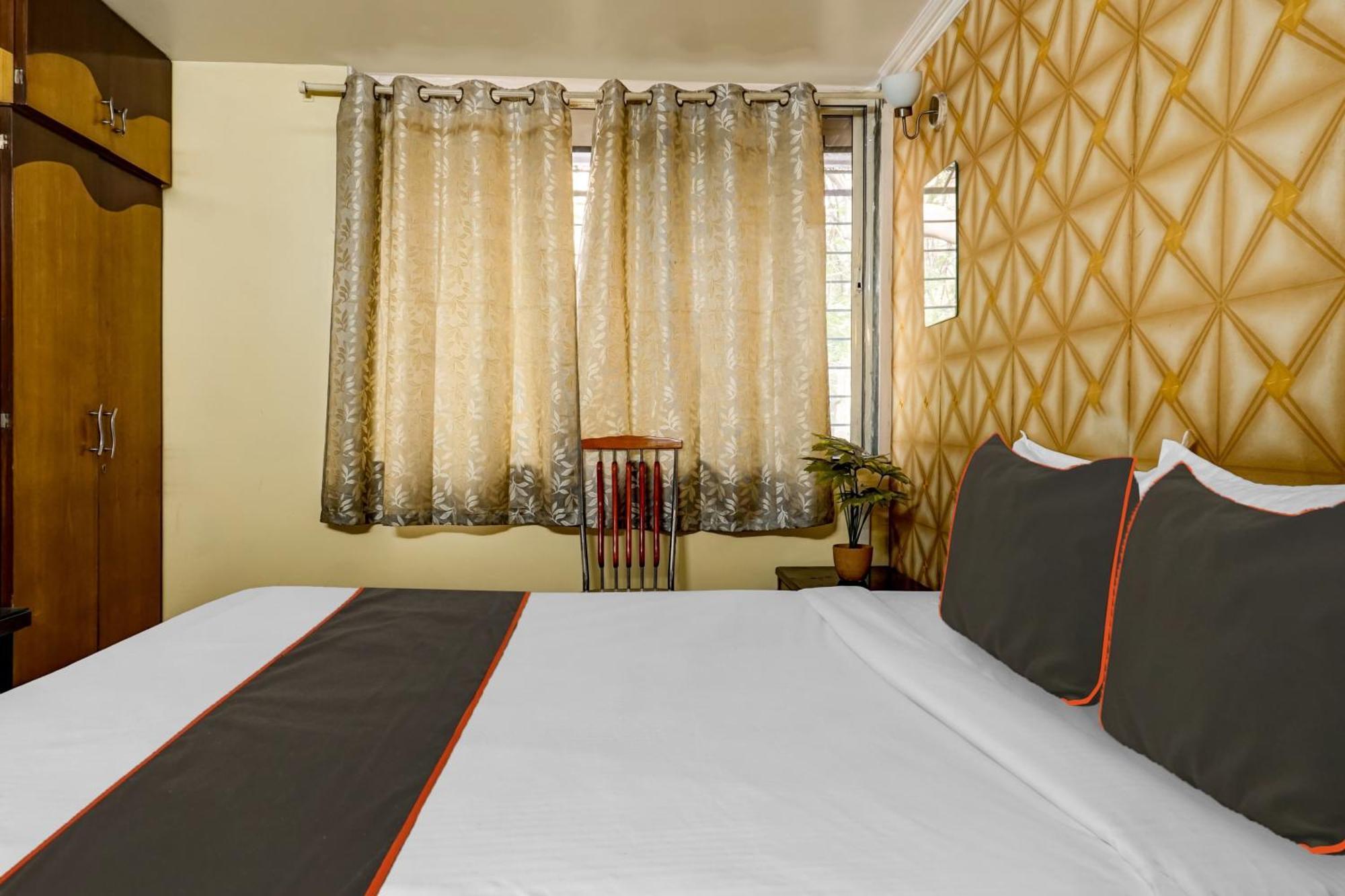 Hotel Galaxy Residency Kalyani Nagar Pune Exterior photo